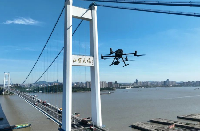 L2 點云建模、H30 高清拍攝｜無人機巡檢江陰大橋